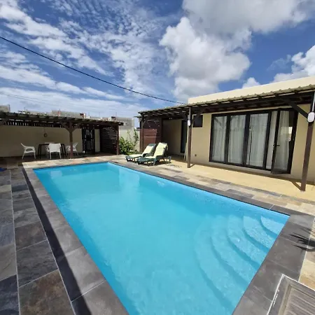 Frangipani Villa Grand-Baie Exterior photo